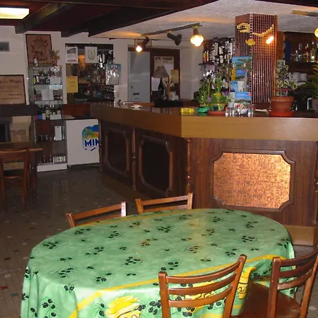 Du Meygal Hotel Champclause